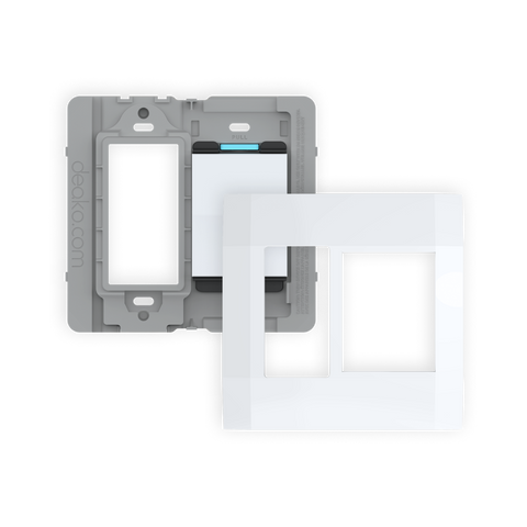 Backplate with Outlet & Faceplate with Single-Pole Simple Rocker Switch
